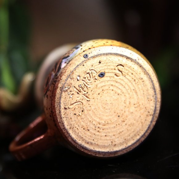 Signed Pottery Pisces Mug - Picture 8 of 14
